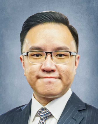 Photo - Phoong Jin Zhe, YB Senator Datuk